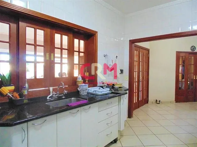 Casa com 1465m² 4 quartos e 4 banheiros, à venda, no bairro Parque Residencial Laranjeiras III em Taquaritinga