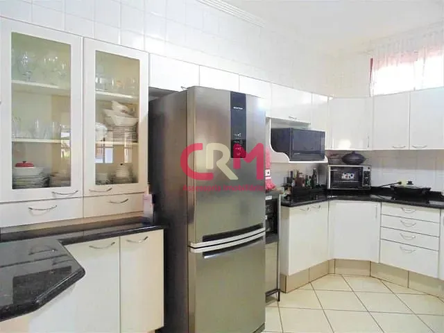 Casa com 1465m² 4 quartos e 4 banheiros, à venda, no bairro Parque Residencial Laranjeiras III em Taquaritinga