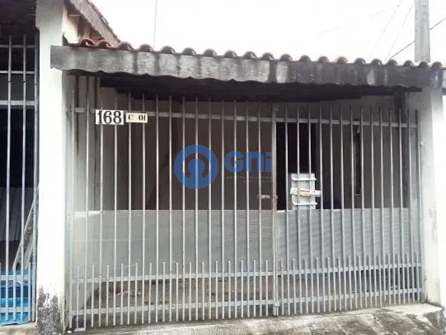 Casa com 300m² 10 quartos e 5 banheiros, à venda, no bairro JD. ZULMIRA em Sorocaba