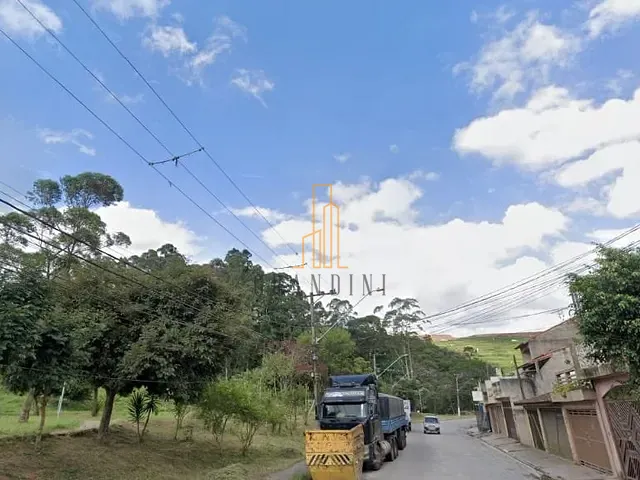 Casa com 125m² 2 quartos e 1 banheiro, à venda, no bairro Parque Gerassi em Santo André