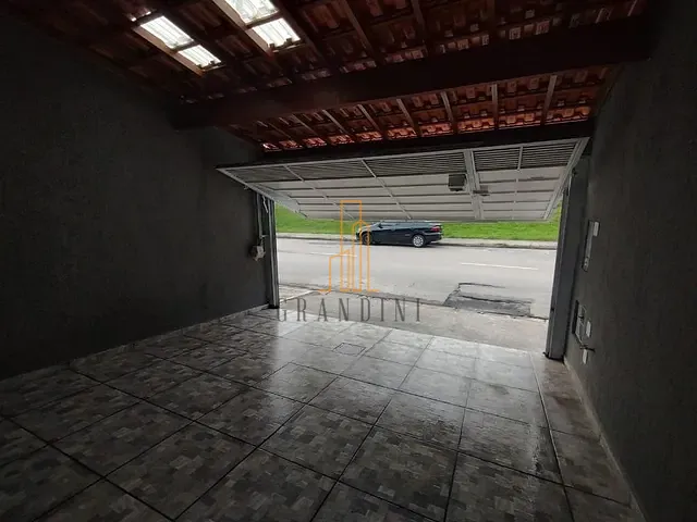 Casa com 125m² 2 quartos e 1 banheiro, à venda, no bairro Parque Gerassi em Santo André