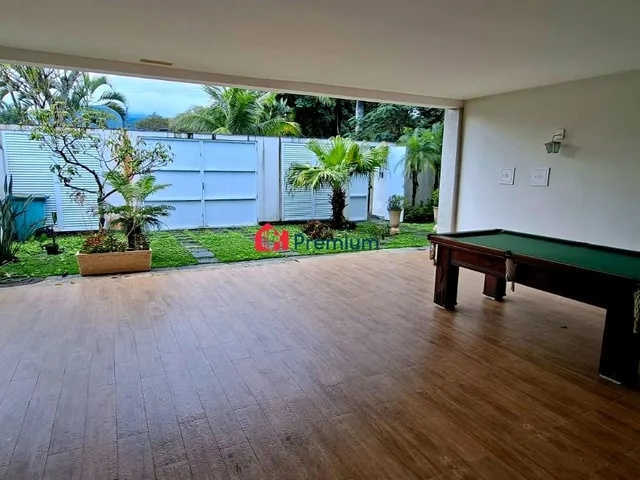 Casa 5 quartos e 9 banheiros, à venda, no bairro Recreio dos Bandeirantes em Rio de Janeiro