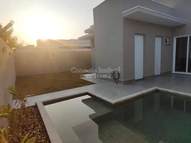 Casa com 360m² 3 quartos e 4 banheiros, à venda, no bairro Residencial Portal do Sol em Holambra