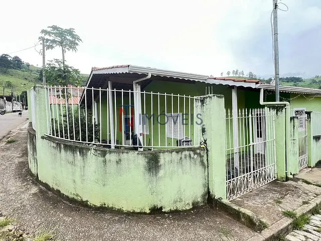 Casa com 203m² 5 quartos e 2 banheiros, à venda, no bairro Santo Antonio da Cachoeira em Piracaia