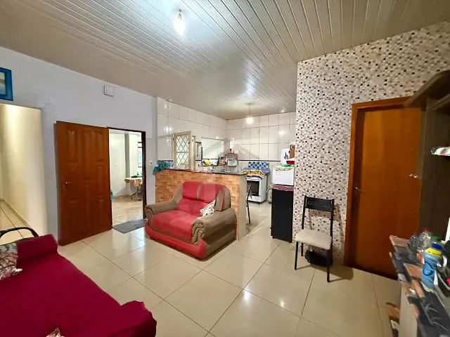 Casa com 200m² 3 quartos e 2 banheiros, à venda, no bairro Jardim Belo Horizonte do Tambury em Sertãozinho