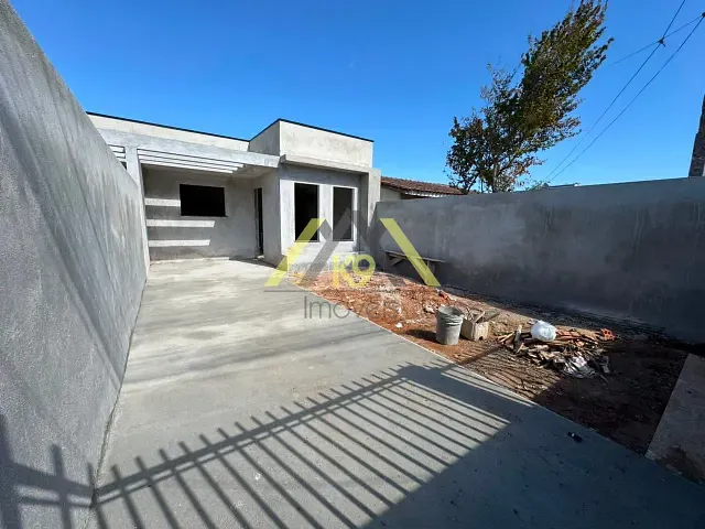Casa com 180m² 3 quartos e 2 banheiros, à venda, no bairro Paloma em Colombo