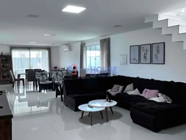 Casa com 450m² 4 quartos e 4 banheiros, à venda, no bairro rodovia Ilheus - Olivença em Ilhéus