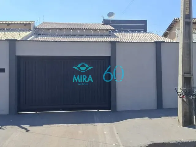 Casa com 300m² 3 quartos e 2 banheiros, à venda, no bairro Jardim Presidente em Goiânia