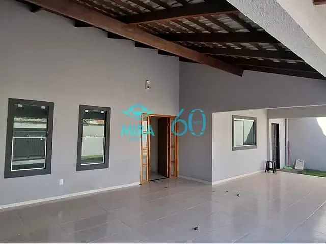 Casa com 300m² 3 quartos e 2 banheiros, à venda, no bairro Jardim Presidente em Goiânia