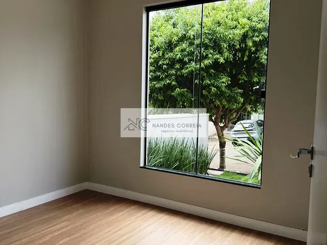 Casa 3 quartos e 2 banheiros, à venda, no bairro Jardim Bela Itália em Cambé