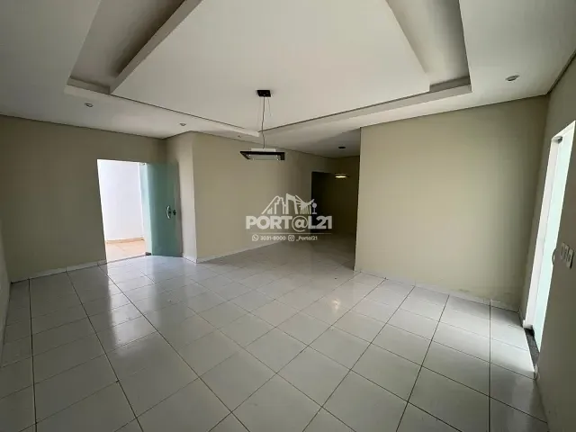 Casa com 200m² 3 quartos e 2 banheiros, à venda, no bairro Caminho do Sol em Petrolina