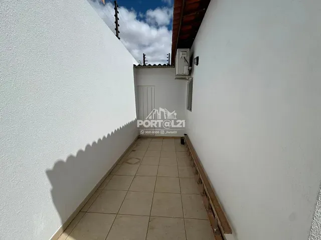 Casa com 200m² 3 quartos e 2 banheiros, à venda, no bairro Caminho do Sol em Petrolina