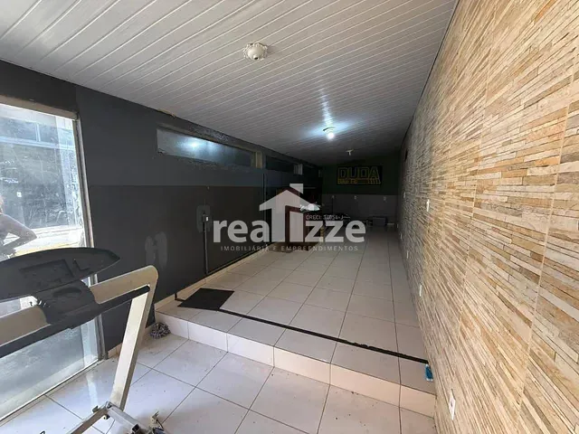 Casa com 353m², para alugar, no bairro Centro em Itapira