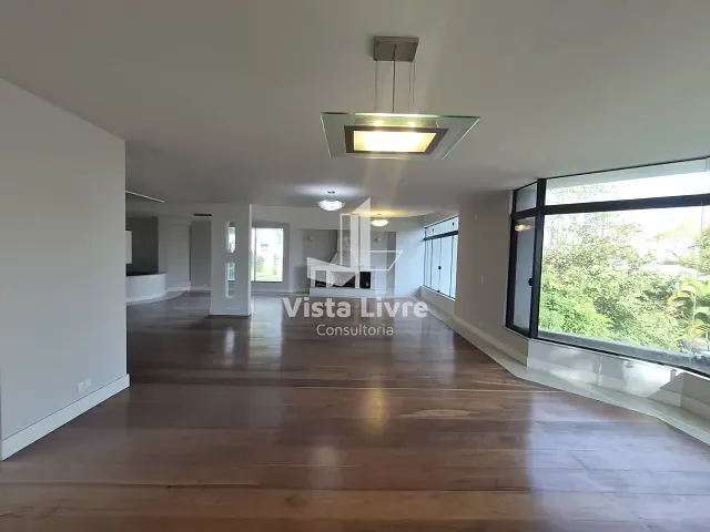 Casa com 538m² 4 quartos e 6 banheiros, à venda, no bairro Alphaville em Santana de Parnaíba