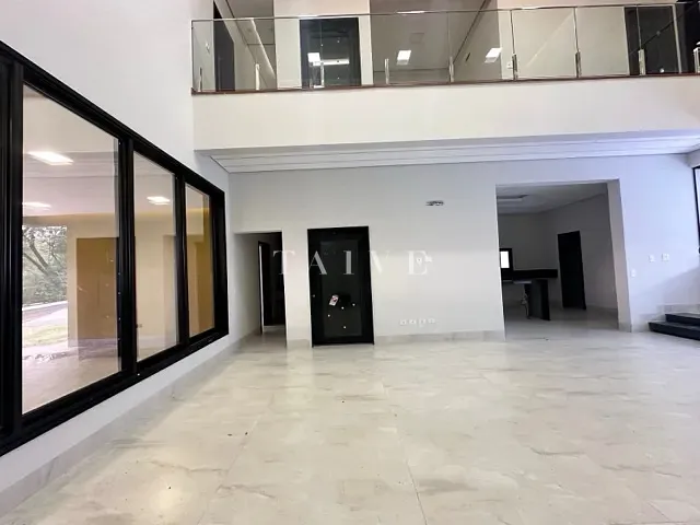 Casa com 345m² 5 quartos e 6 banheiros, à venda, no bairro Esperança em Londrina