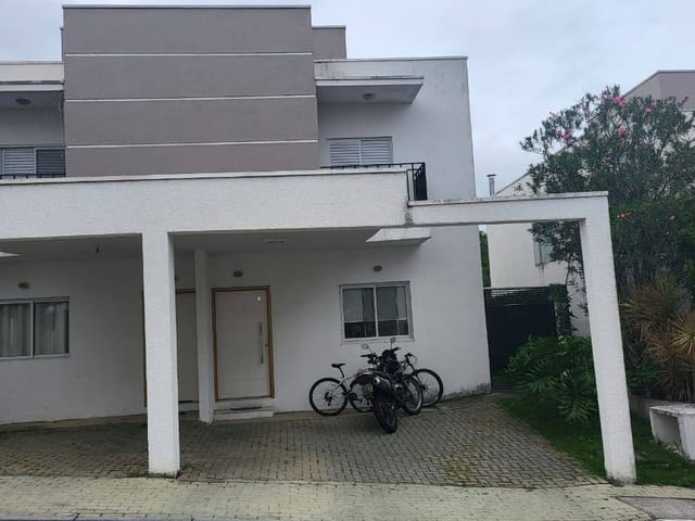 Casa com 119m² 3 quartos e 2 banheiros, à venda, no bairro Vila Areao em Taubaté