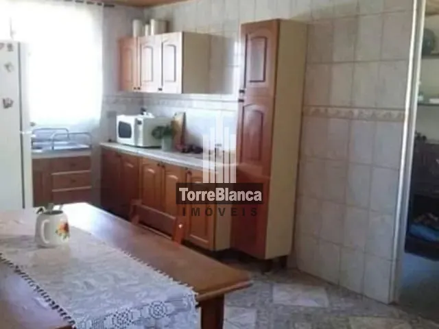 Casa com 504m² 2 quartos e 1 banheiro, à venda, no bairro Órfãs em Ponta Grossa