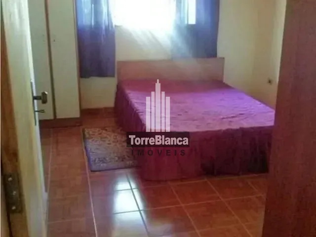 Casa com 504m² 2 quartos e 1 banheiro, à venda, no bairro Órfãs em Ponta Grossa
