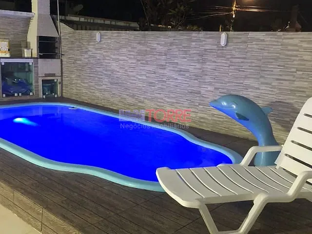 Casa 3 quartos e 2 banheiros, à venda, no bairro Olivença em Ilhéus