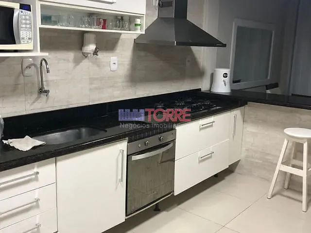 Casa 3 quartos e 2 banheiros, à venda, no bairro Olivença em Ilhéus