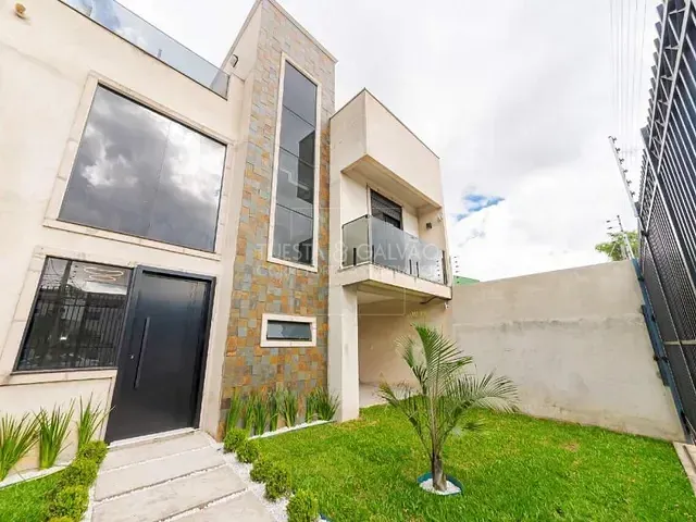 Casa com 155m² 4 quartos e 4 banheiros, à venda, no bairro Hauer em Curitiba