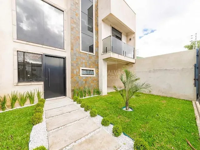 Casa com 155m² 4 quartos e 4 banheiros, à venda, no bairro Hauer em Curitiba