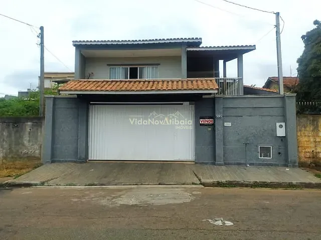 Casa com 320m² 2 quartos e 2 banheiros, à venda, no bairro Jardim Alvinópolis em Atibaia