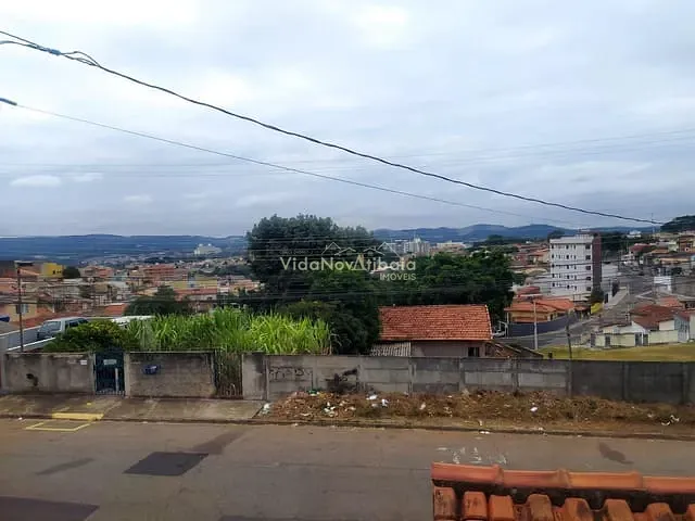 Casa com 320m² 2 quartos e 2 banheiros, à venda, no bairro Jardim Alvinópolis em Atibaia