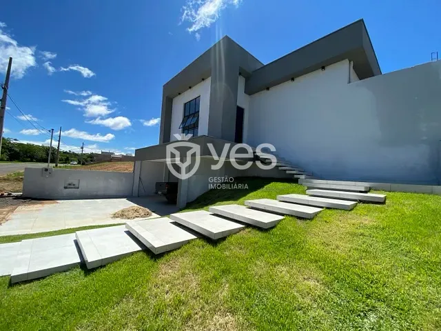 Casa com 448m² 3 quartos e 2 banheiros, à venda, no bairro Loteamento Residencial Condomínio Villágio II em Araxá