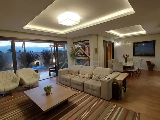 Casa 3 quartos e 2 banheiros, à venda, no bairro Laranjal em Pelotas