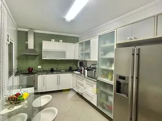 Casa 3 quartos e 4 banheiros, à venda, no bairro Jardim São Paulo em São Paulo