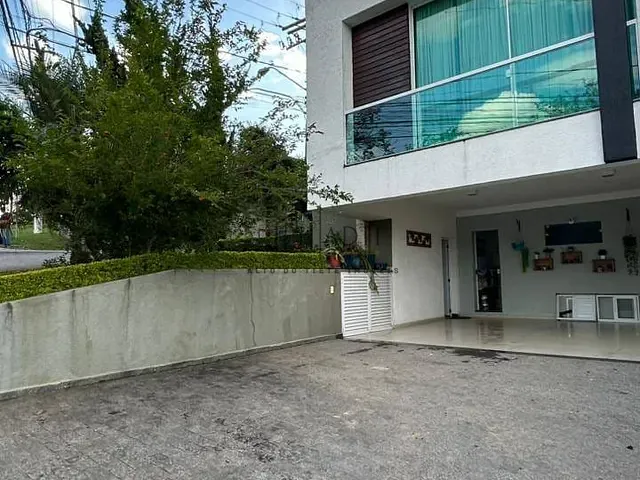 Casa 3 quartos e 2 banheiros, à venda, no bairro Parque Residencial Itapeti em Mogi das Cruzes