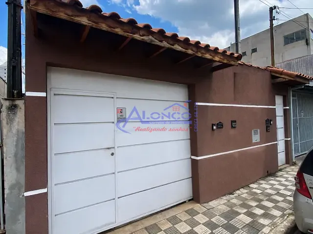 Casa com 210m² 4 quartos e 2 banheiros, à venda, no bairro Parque Itamarati em Jacareí