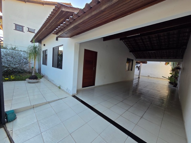 Casa com 200m² 2 quartos e 2 banheiros, à venda, no bairro Horto em Campos dos Goytacazes