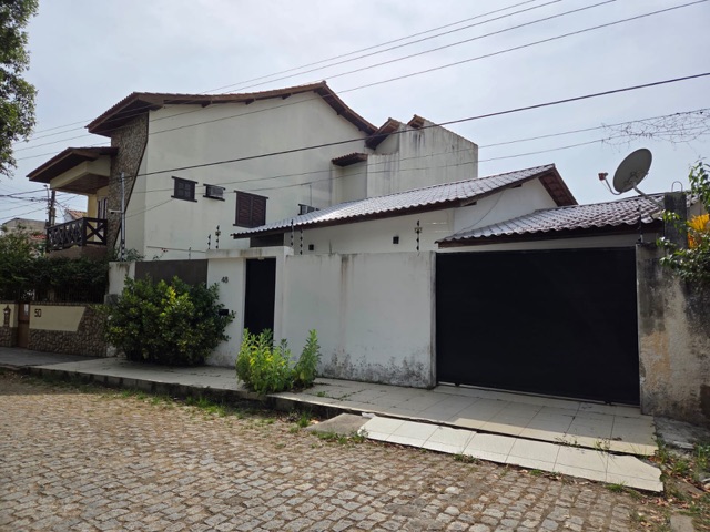 Casa com 200m² 2 quartos e 2 banheiros, à venda, no bairro Horto em Campos dos Goytacazes