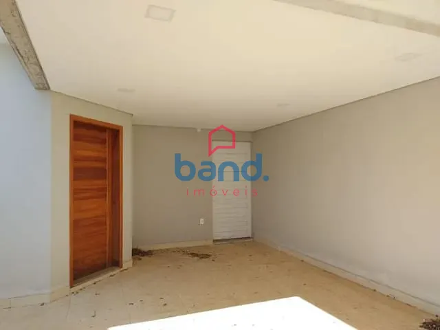 Casa com 174m² 3 quartos e 2 banheiros, à venda, no bairro Centro em Porto Feliz