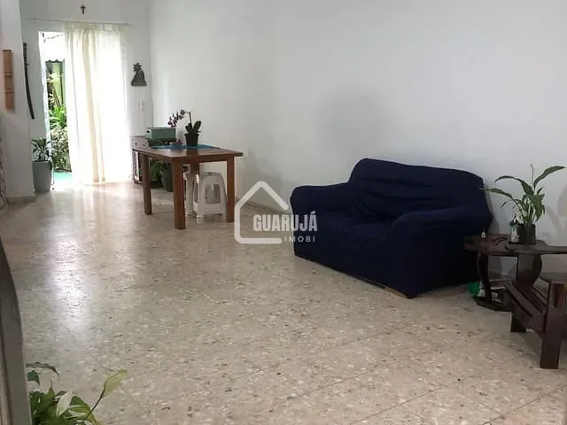 Casa com 130m² 2 quartos e 2 banheiros, à venda, no bairro Pitangueiras em Guarujá