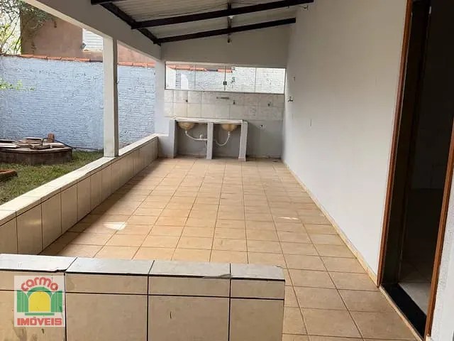 Casa com 268m² 3 quartos e 2 banheiros, à venda, no bairro De Lourdes em Anápolis