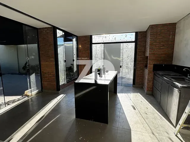 Casa com 793m² 3 quartos e 5 banheiros, à venda, no bairro Centro em Piratininga