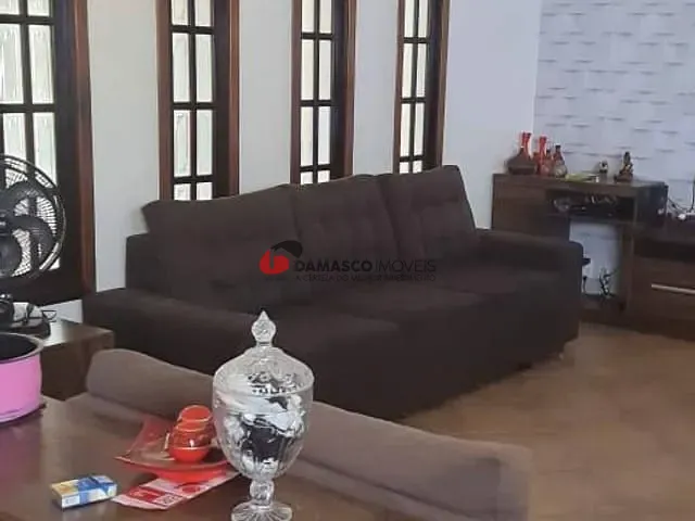 Casa com 313m² 3 quartos e 2 banheiros, à venda, no bairro Mauá em São Caetano do Sul