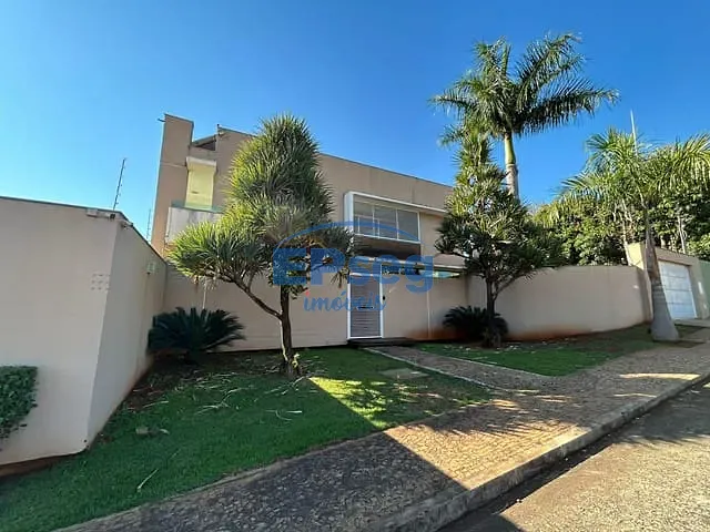 Casa 4 quartos e 4 banheiros, à venda ou para alugar, no bairro Vale do Reno em Londrina