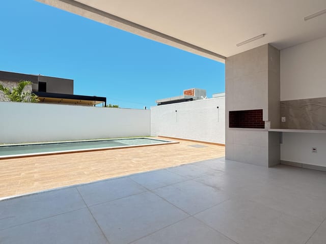 Casa com 450m² 3 quartos e 4 banheiros, à venda, no bairro Boulevard Lagoa em Serra
