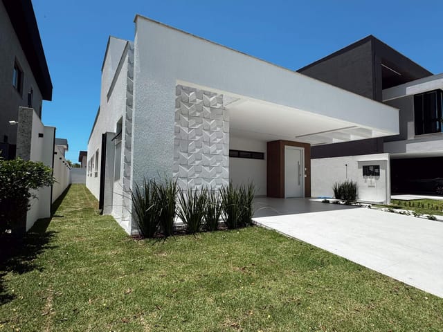 Casa com 450m² 3 quartos e 4 banheiros, à venda, no bairro Boulevard Lagoa em Serra