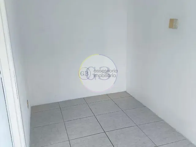 Casa 3 quartos e 1 banheiro, para alugar, no bairro Areal em Pelotas