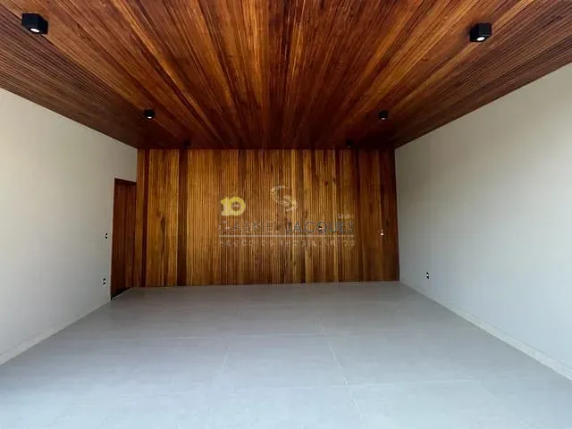 Casa com 363m² 3 quartos e 3 banheiros, à venda, no bairro Pedra Branca em Palhoça