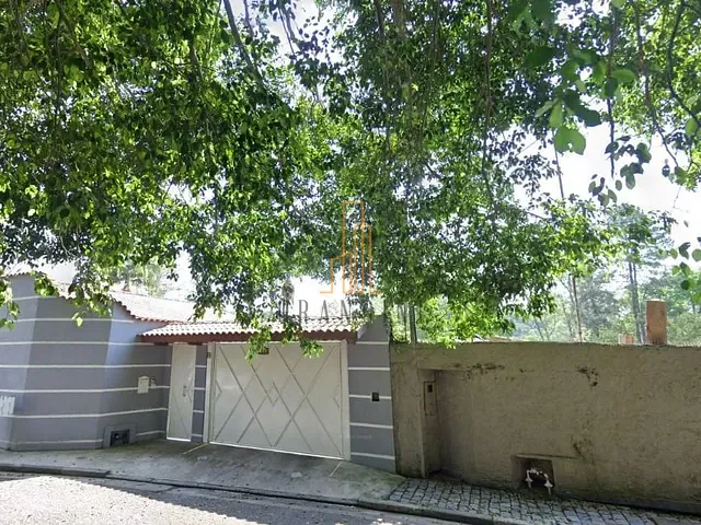 Casa com 1130m² 3 quartos e 4 banheiros, à venda, no bairro Dos Finco em São Bernardo do Campo