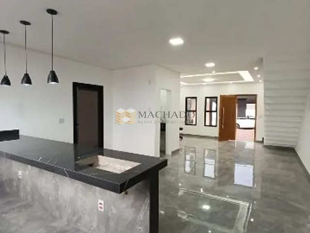 Casa com 175m² 3 quartos e 3 banheiros, à venda, no bairro Portais (Polvilho) em Rua Camarão Vermelho