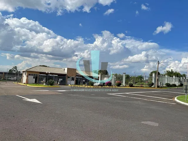 Sobrado com 544m² 3 quartos e 5 banheiros, à venda ou para alugar, no bairro Jardim Salto Grande em Araraquara