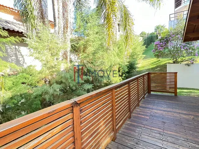 Casa com 1069m² 3 quartos e 3 banheiros, à venda ou para alugar, no bairro Estância Santa Maria do Portão em Atibaia