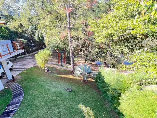 Casa com 1069m² 3 quartos e 3 banheiros, à venda ou para alugar, no bairro Estância Santa Maria do Portão em Atibaia